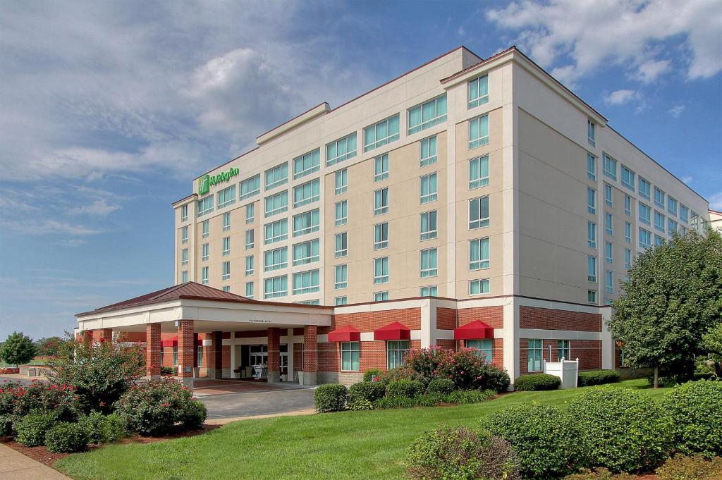 Holiday Inn University Plaza-Bowling Green an IHG Hotel Main image 1